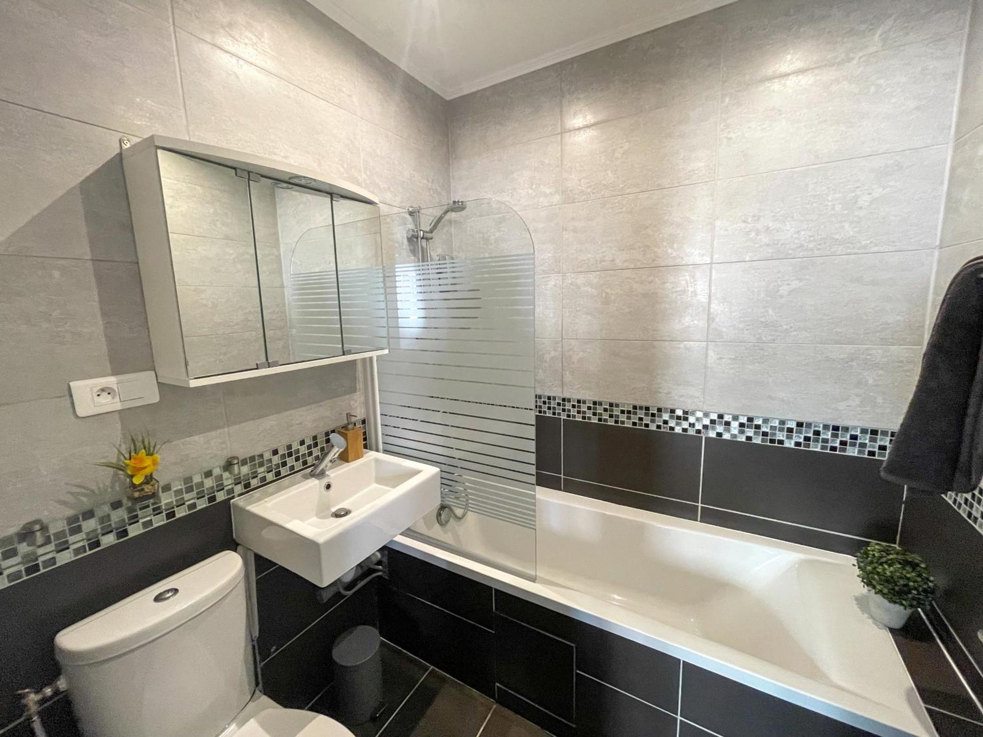 Superbe Appartement-Sauna-Cinema-Parking-Gare Amiens Ngoại thất bức ảnh